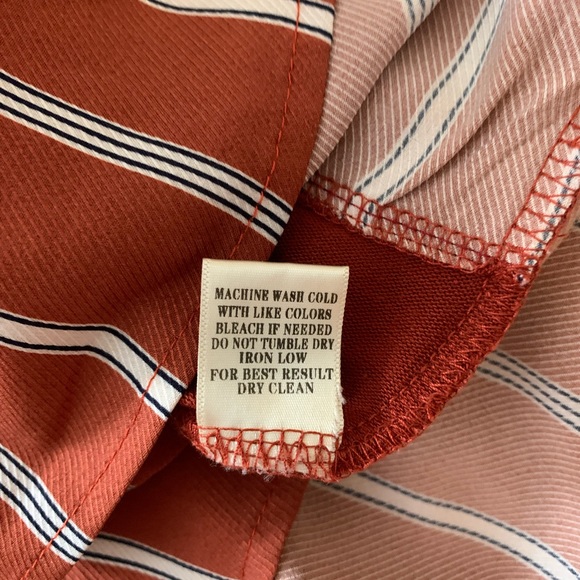 Donated Love Riche size large lightweight faux layered sweater - Picture 8 of 8